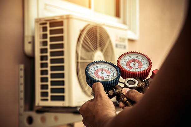 Professional Hvac technician working in Gibsonville, NC
